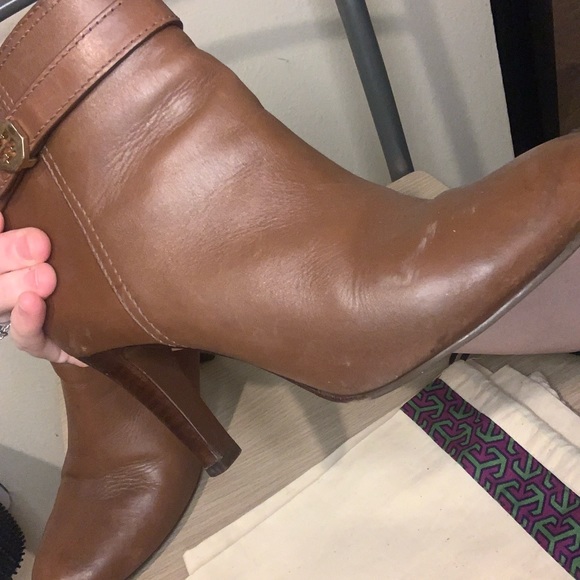 Tory Burch Bristol Equestrian Calf Bootie 8M Pre-Owned with Dust Bag! - Picture 10 of 12